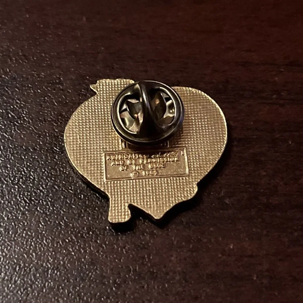 1987 Tenth Pan American Games Marsh Amigo Lapel Hat Pin‎